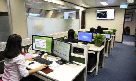 business-man-1572059_1920